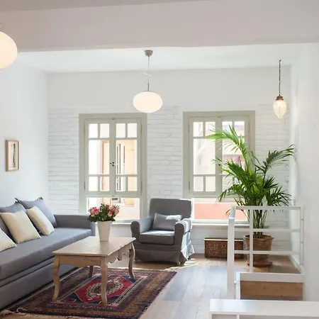 펜션 Sirri House 하니아